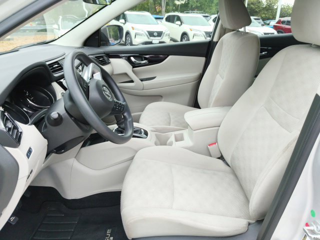 Used 2020 Silver Nissan SV image 18