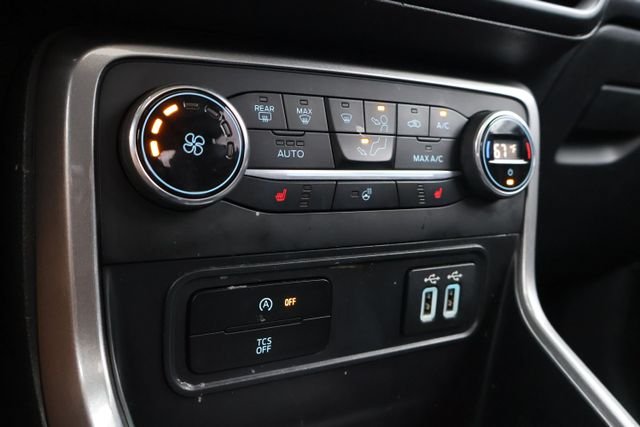 Used 2019 White Ford SES image 16