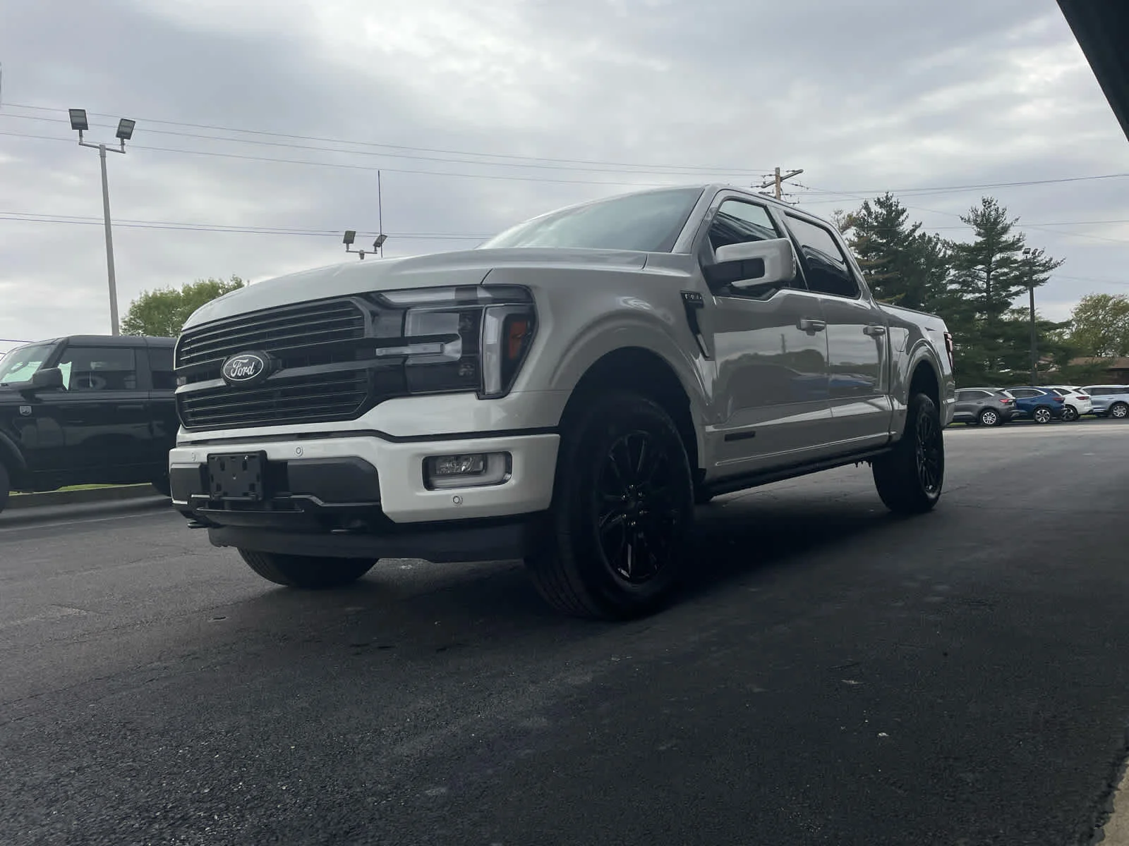 New 2026 Star White Metallic Tri-Coat Ford Platinum® image 23