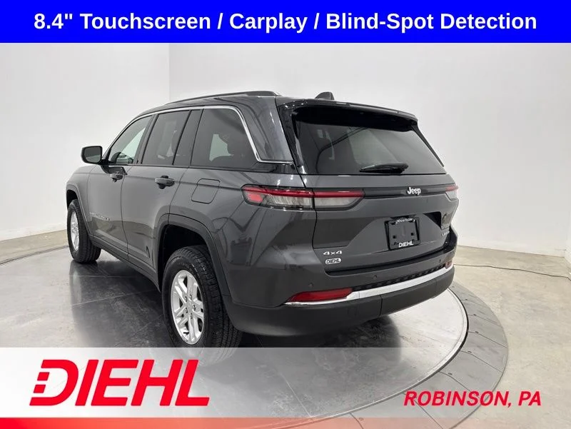 Used 2023 Gray Jeep Laredo image 5