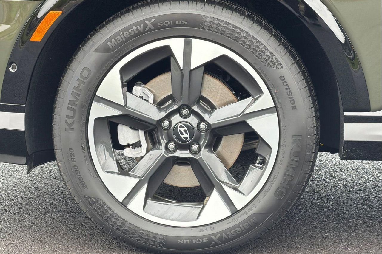 New 2026 Silver Hyundai Limited AWD image 26