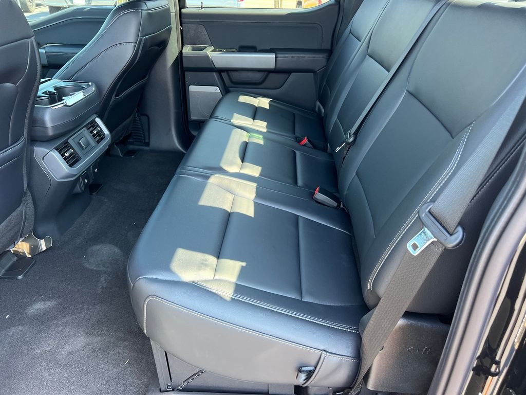 2025 Ford F-150 XLT - Photo 16