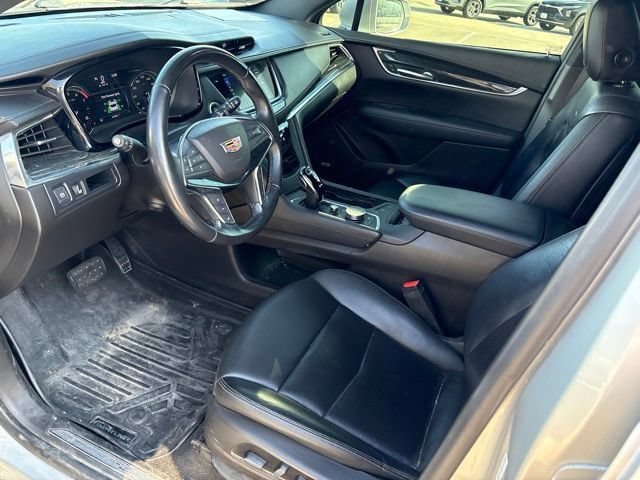 Used 2020 RADIANT SILVER METALLIC Cadillac Premium Luxury FWD image 10