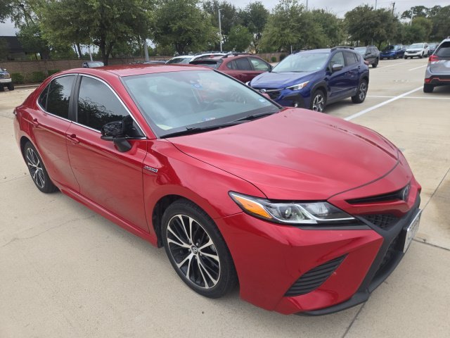 2020 Toyota Camry SE