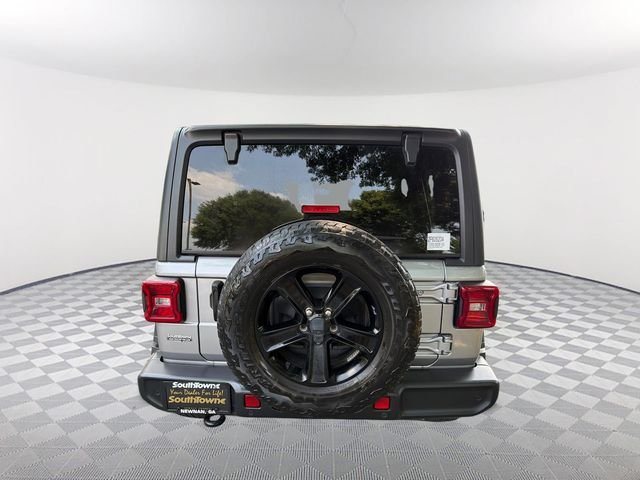 Used 2021 Silver Jeep Unlimited Sport Altitude image 6
