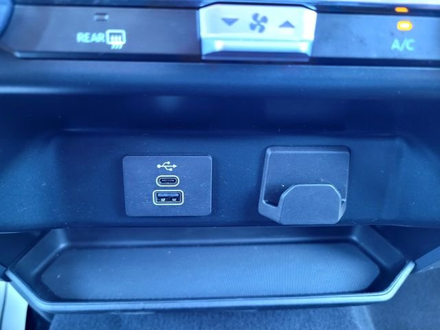 Used 2025  Ford XLT image 18