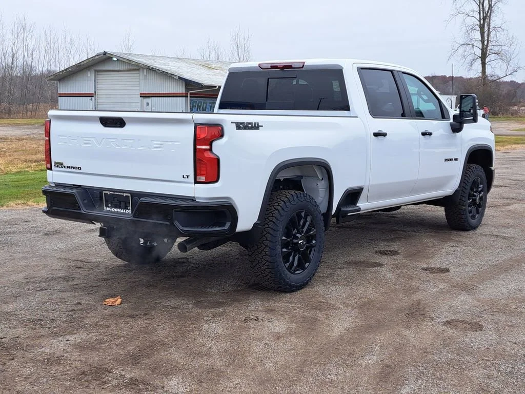 2026 Chevrolet Silverado 3500 HD LT - Photo 3