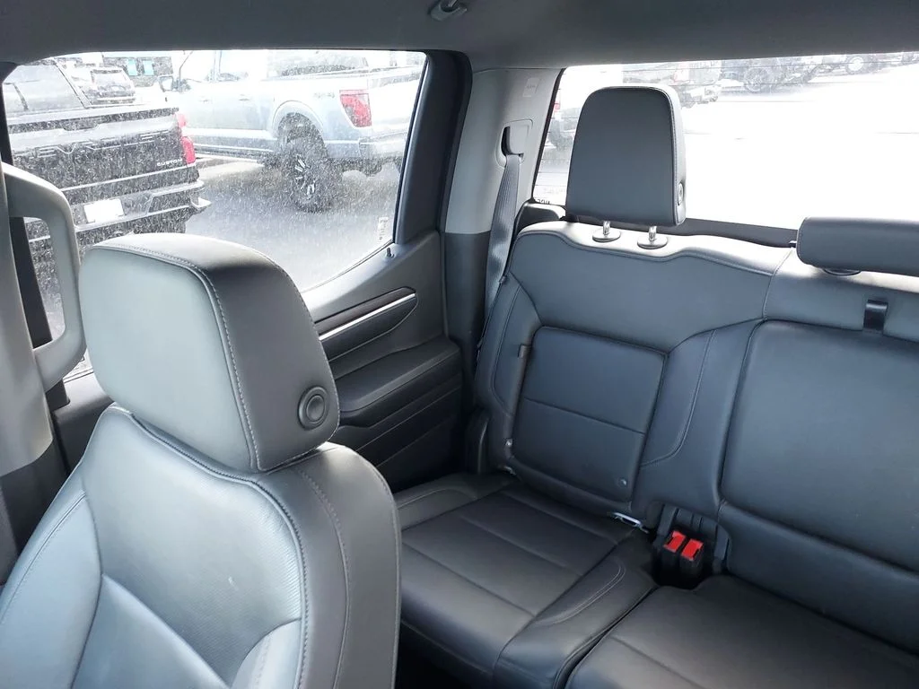 Used 2022 Silver GMC SLT image 12