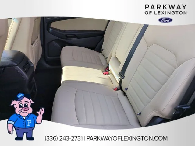 Used 2016 Black Ford SE image 27