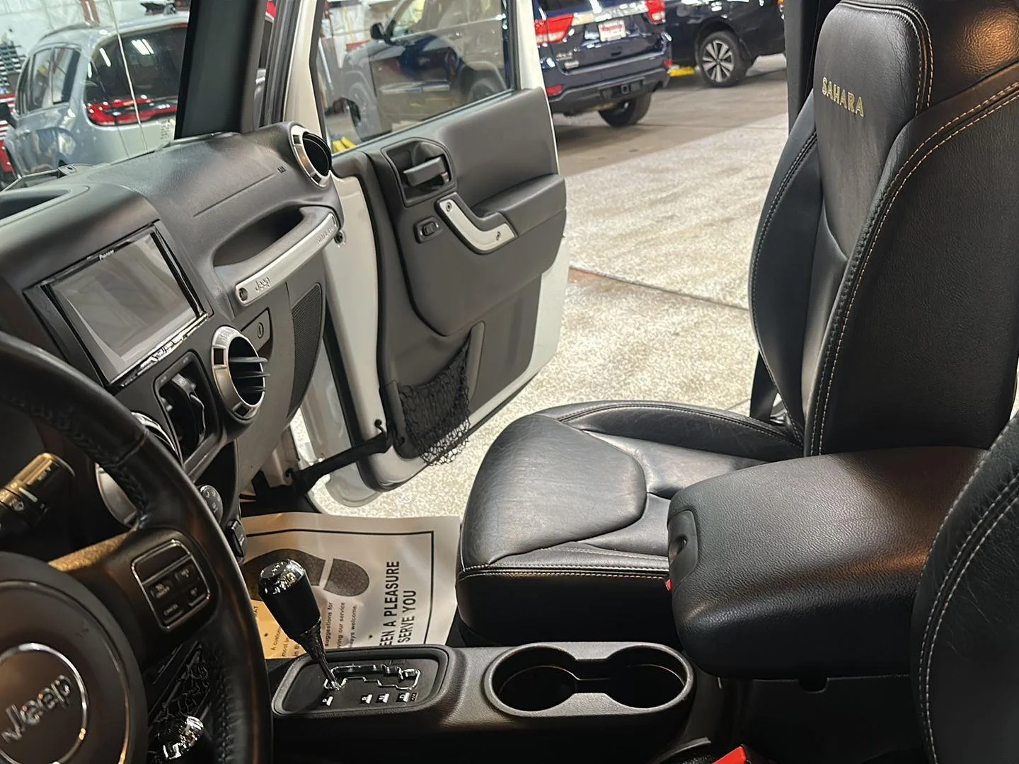 2015 Jeep Wrangler Unlimited Sahara - Photo 23
