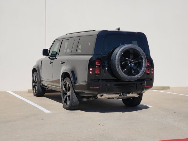 Used 2025 Santorini Black Metallic Land Rover X-Dynamic SE image 5
