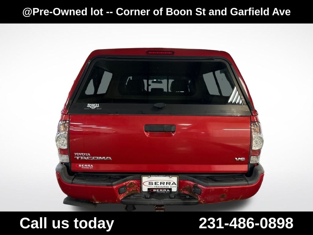 Used 2015 Red Toyota Base image 4