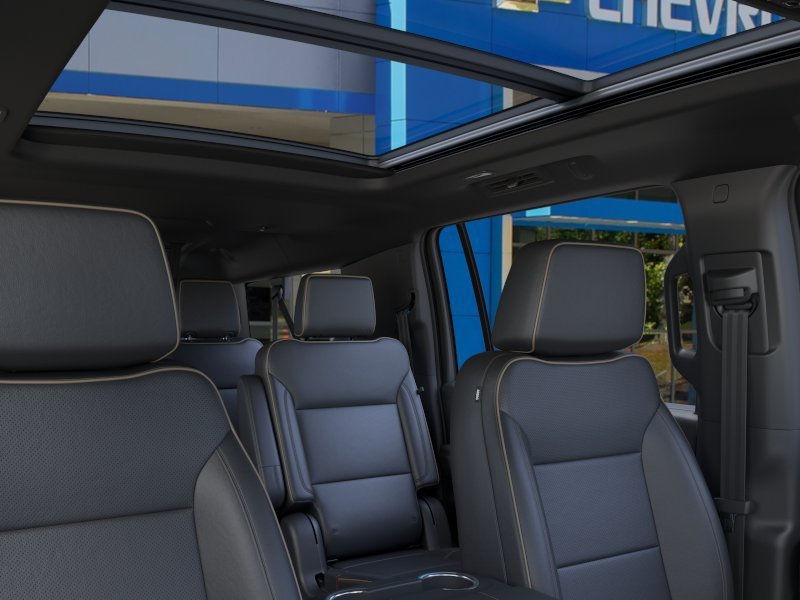 New 2026 Polar White Tricoat Chevrolet Premier image 24