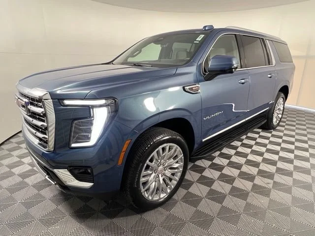 2026 GMC Yukon XL Elevation - Photo 3