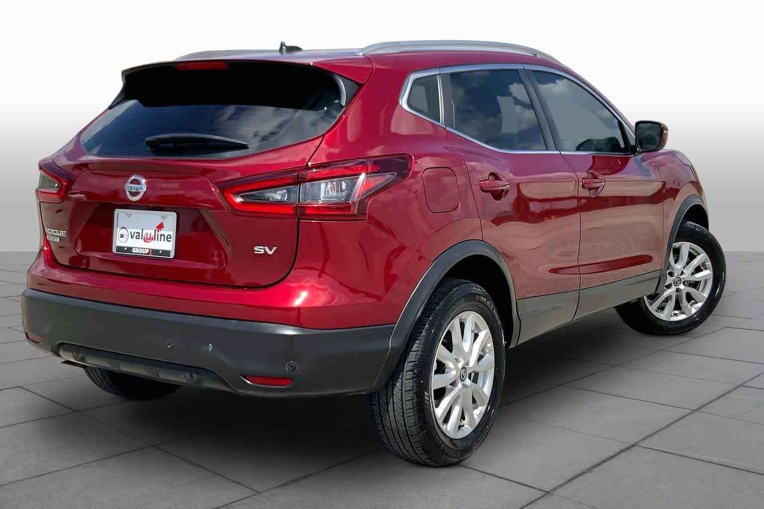 Used 2020 Scarlet Ember Tintcoat Nissan SV image 13