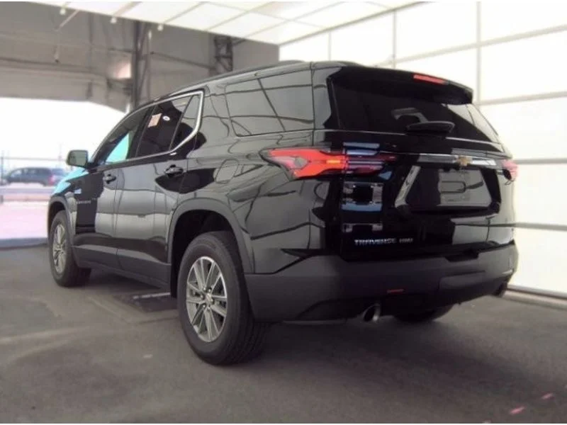 Used 2023 Mosaic Black Metallic Chevrolet LT Cloth image 3