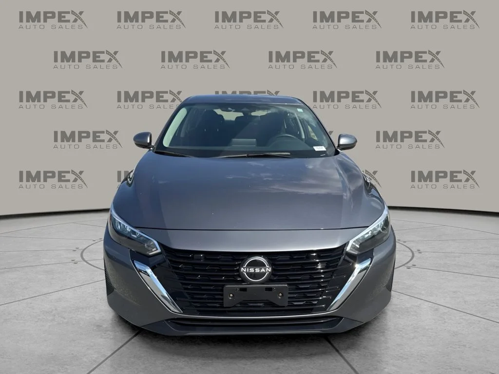 Used 2025 Gray Nissan SV image 5