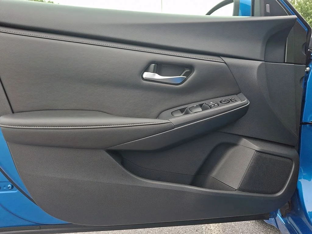 Used 2023 Blue Nissan SV image 13