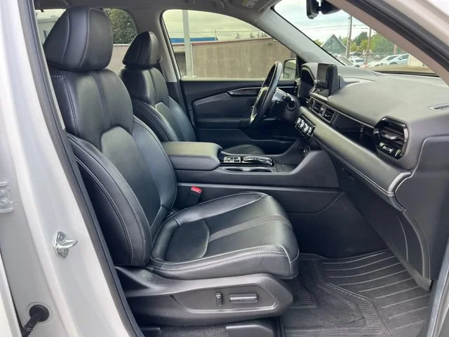 2025 Honda Pilot Touring - Photo 9