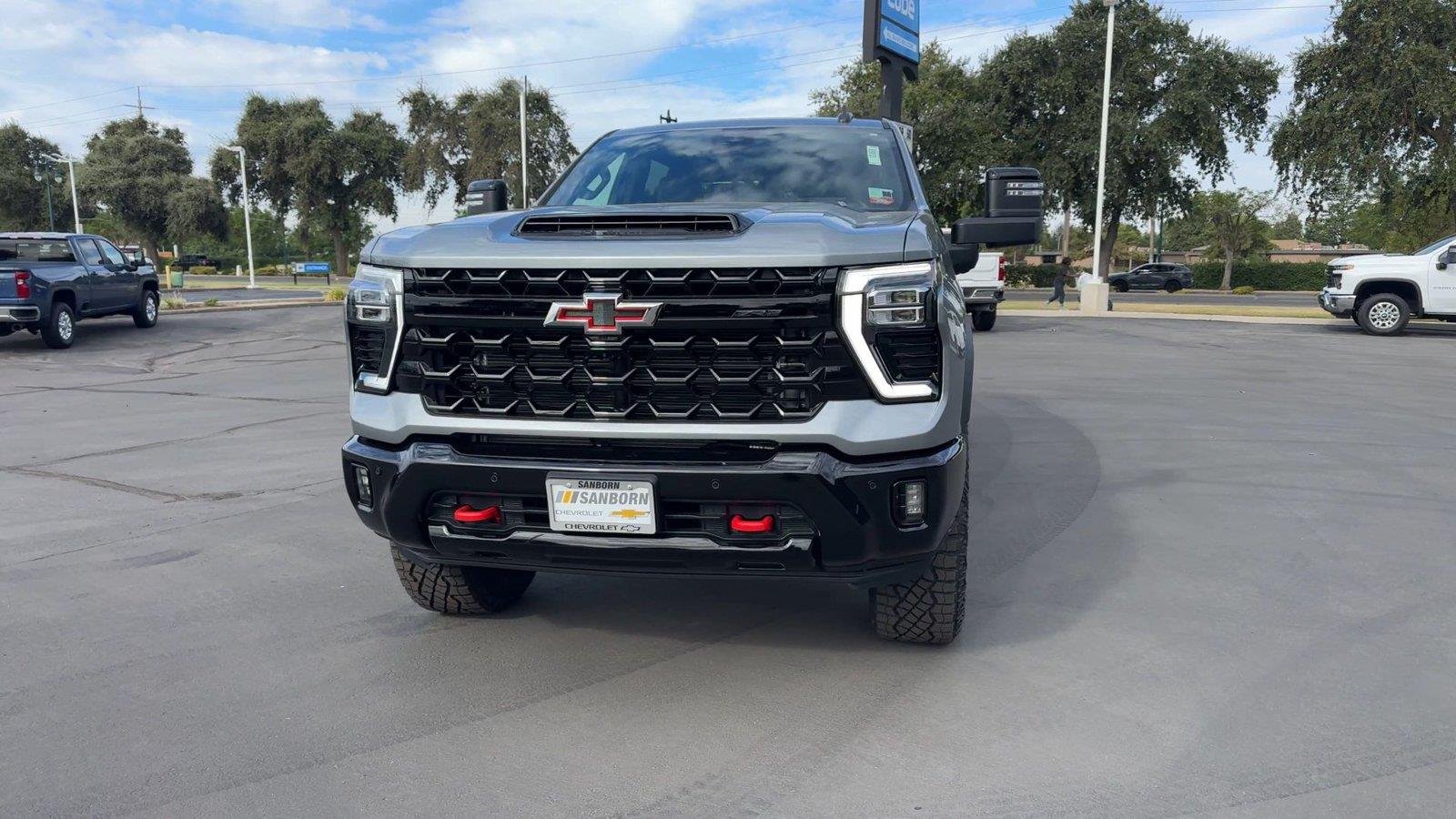 2026 Chevrolet Silverado 2500 HD ZR2 - Photo 6