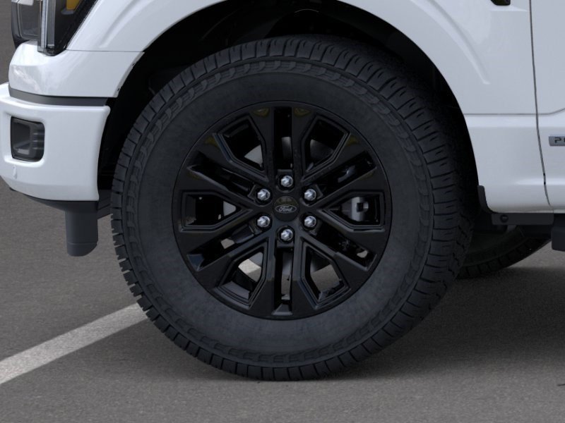 New 2026 Oxford White Ford LARIAT image 20