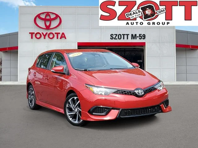 Used 2018 Red Toyota Base image 1