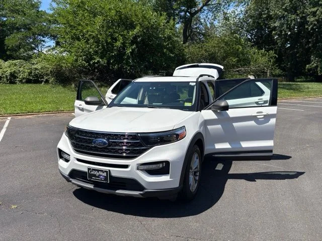 Used 2021 White Metallic Ford XLT image 28