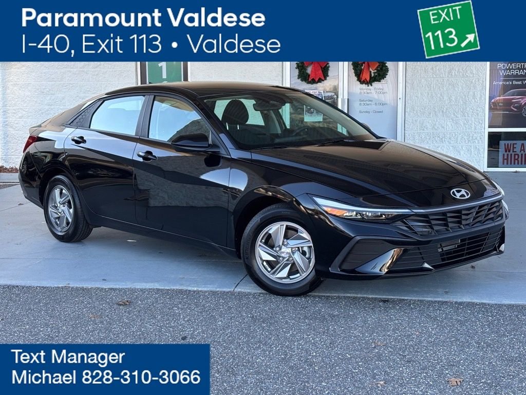 2024 Hyundai Elantra SE