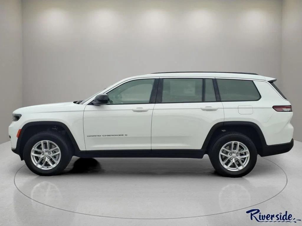 New 2026 Bright White Clearcoat Jeep Laredo X image 3
