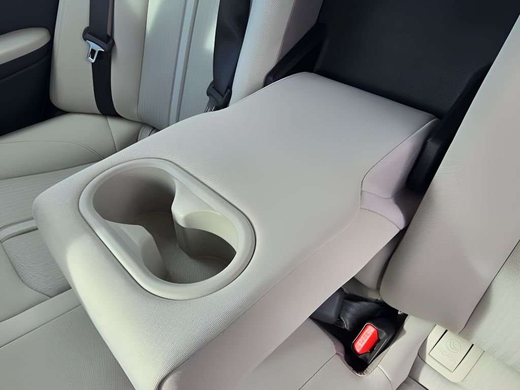New 2026 Serenity White Hyundai SEL Sport image 28