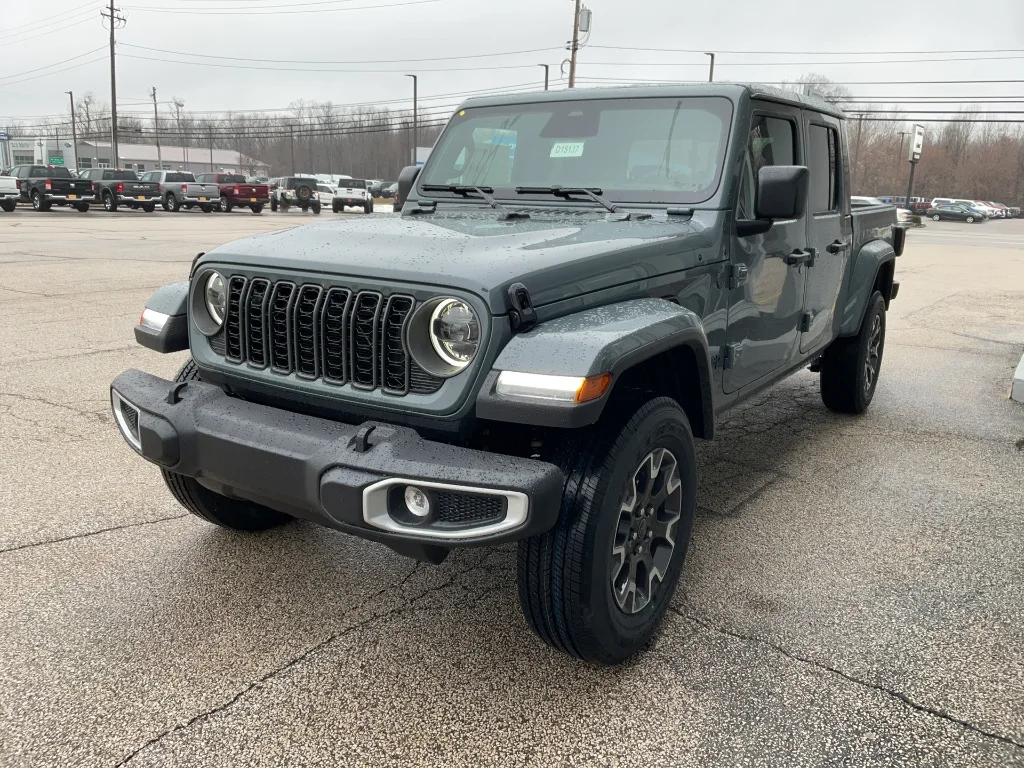 New 2026 Anvil Clearcoat Jeep Sahara 4x4 image 3