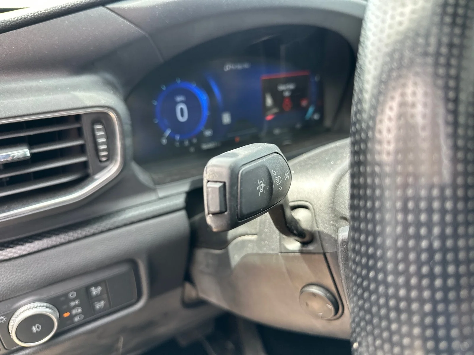 2020 Ford Explorer ST - Photo 28