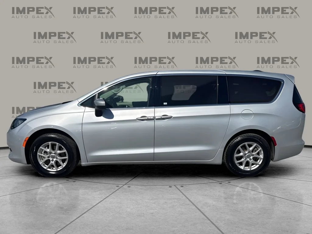 Used 2023 Silver Chrysler LX image 2