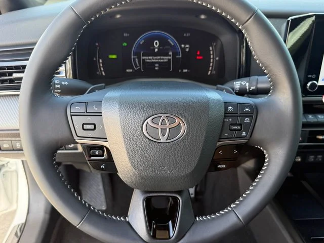 Used 2026 Ice Toyota SE image 13