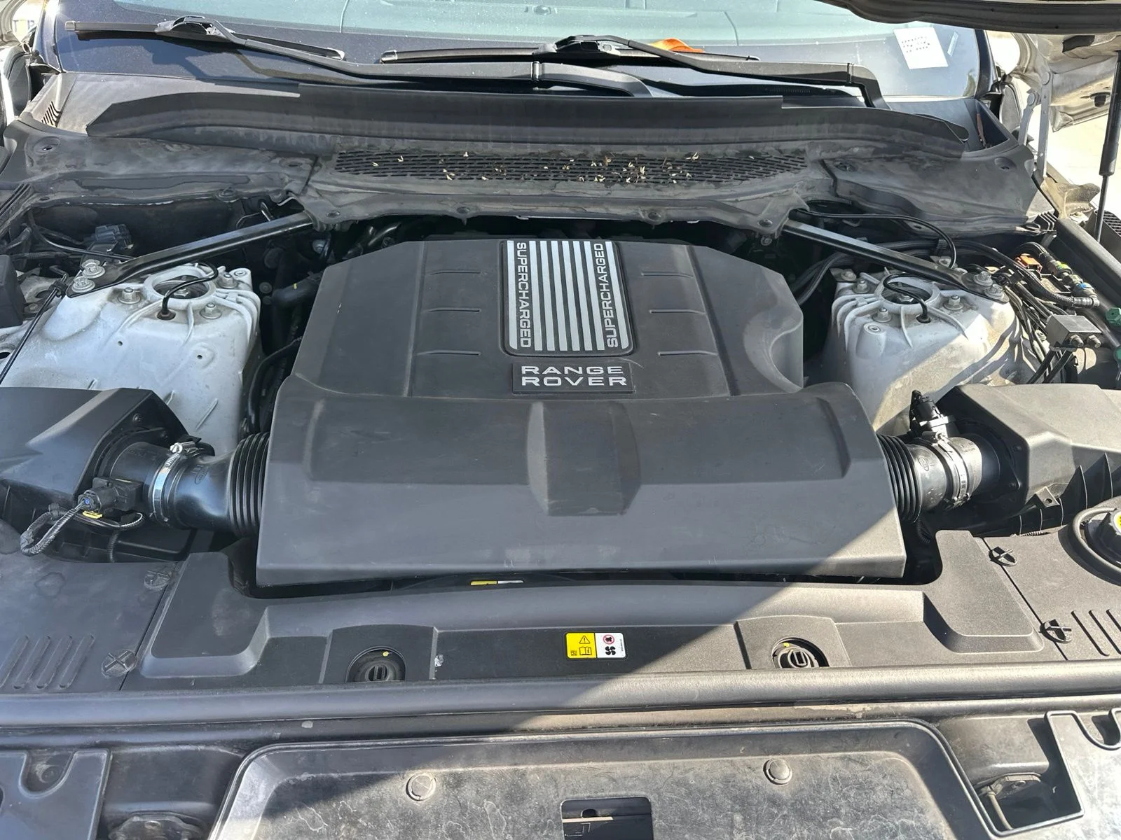 Used 2014  Land Rover 3.0L V6 Supercharged HSE image 10