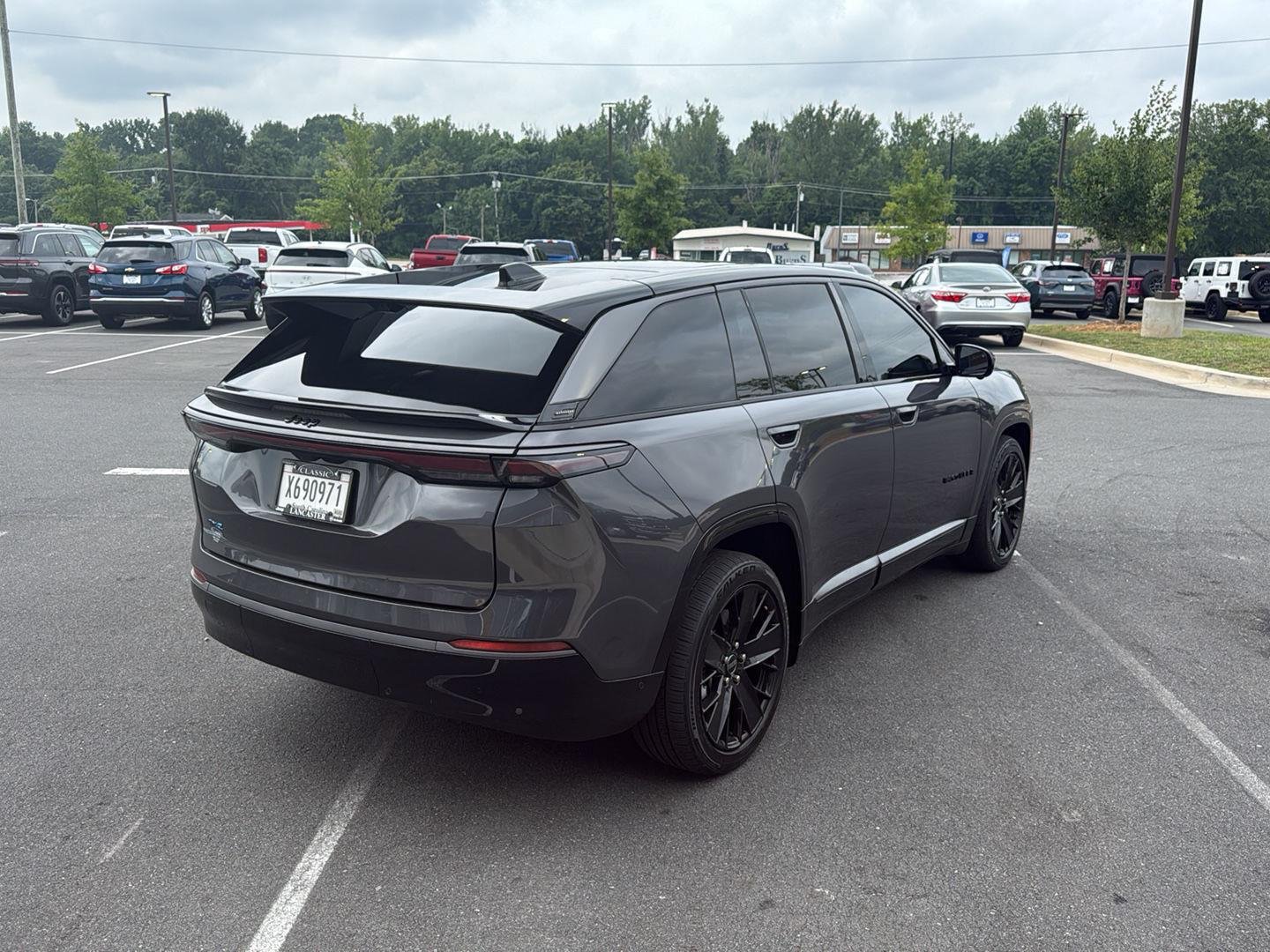 Used 2024 Baltic Gray Metallic Clearcoat Jeep Launch Edition image 6
