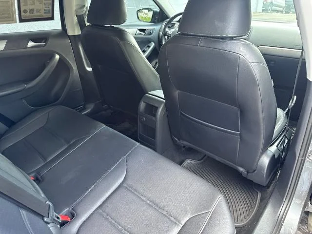 Used 2018 Platinum Gray Metallic Volkswagen  image 24