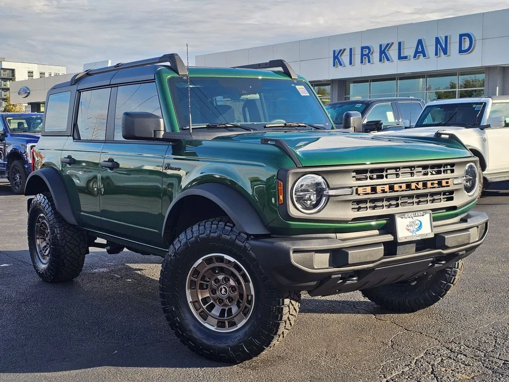 2025 Ford Bronco Base 4x4's photo