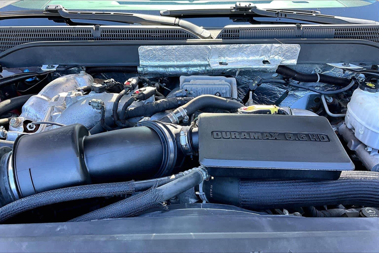 Used 2019 Summit White Chevrolet LTZ image 30