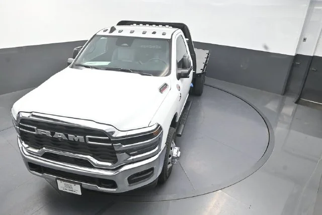 2026 RAM 3500 Chassis Tradesman - Photo 12