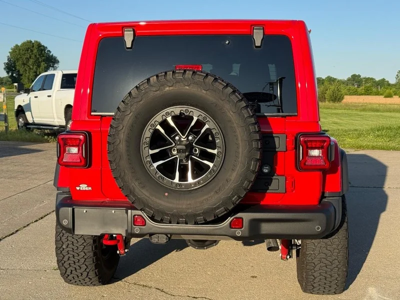 Used 2025 Firecracker Red Clearcoat Jeep Rubicon X 4 Door 4x4 image 4