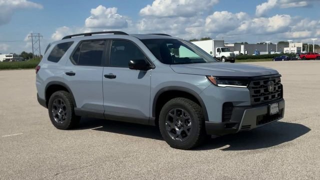 New 2026 Sonic Gray Pearl Honda TrailSport image 2