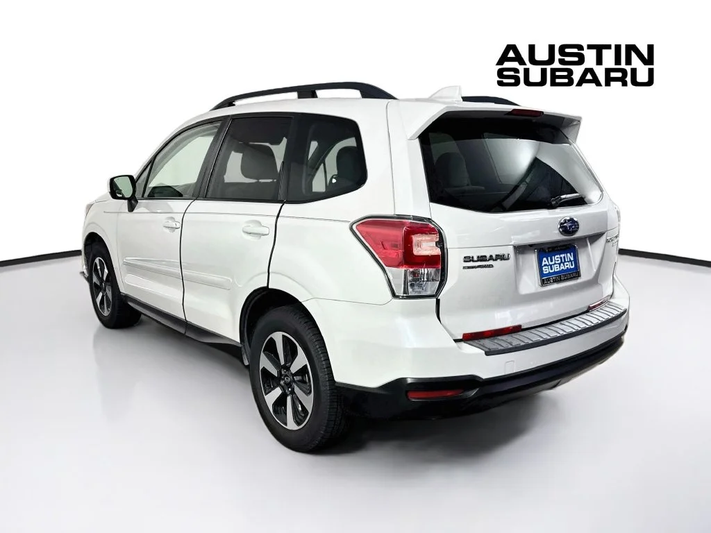 Used 2017 White Subaru 2.5i Premium image 5