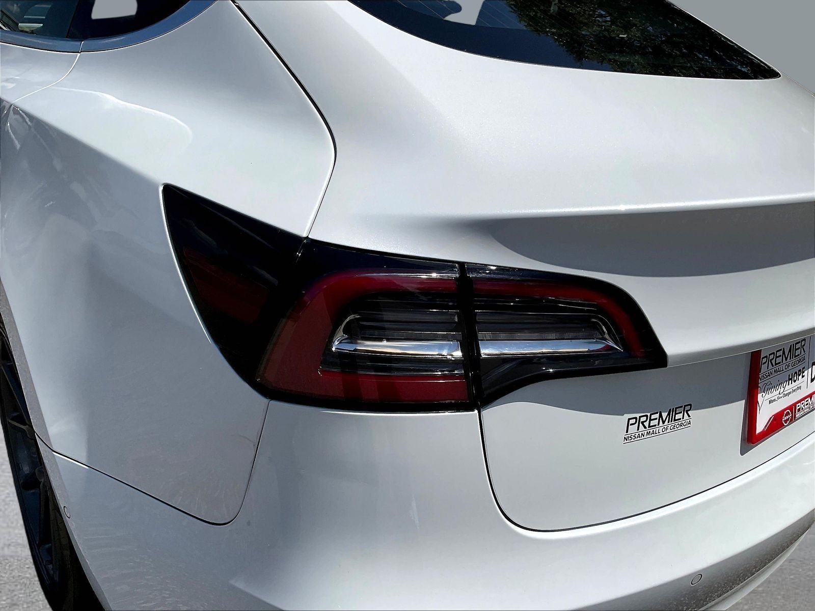 Used 2018 White Tesla Long Range image 24