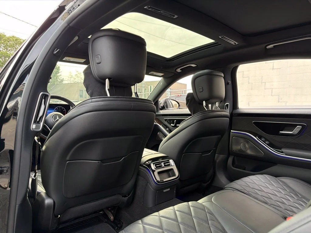 Used 2022 Black Mercedes-Benz S 580 image 40