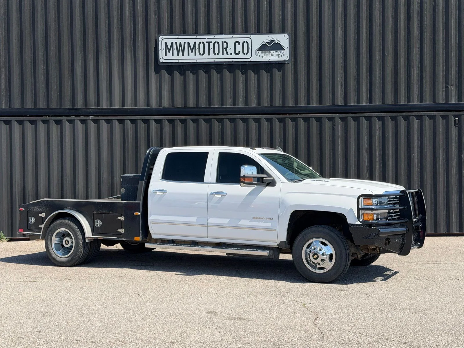 Used 2015 White Chevrolet LTZ image 1