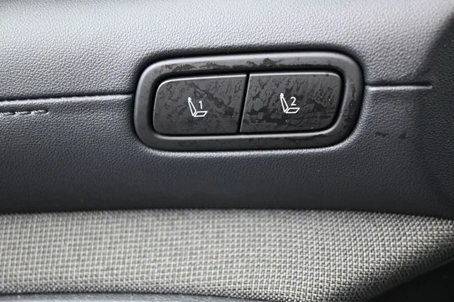 Used 2025 Green Hyundai Limited image 15