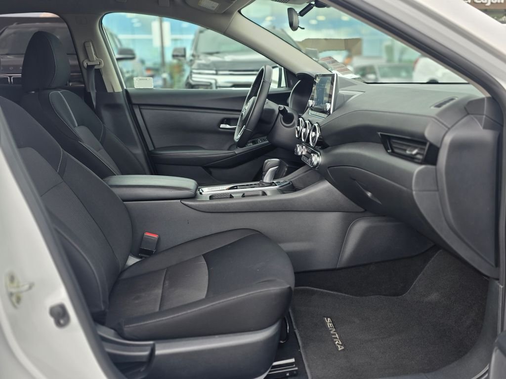 2025 Nissan Sentra SV - Photo 10