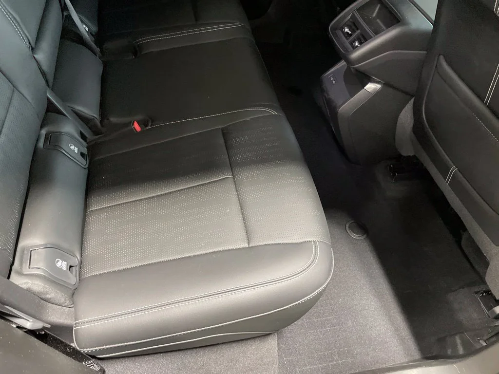 Used 2025 Red Cadillac Luxury image 15