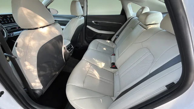 Used 2023 White Hyundai Limited image 20